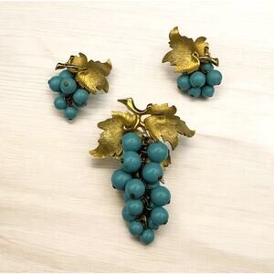 Vintage BOUCHER Grape Cluster Brooch and Earrings Faux Turquoise Mid Century